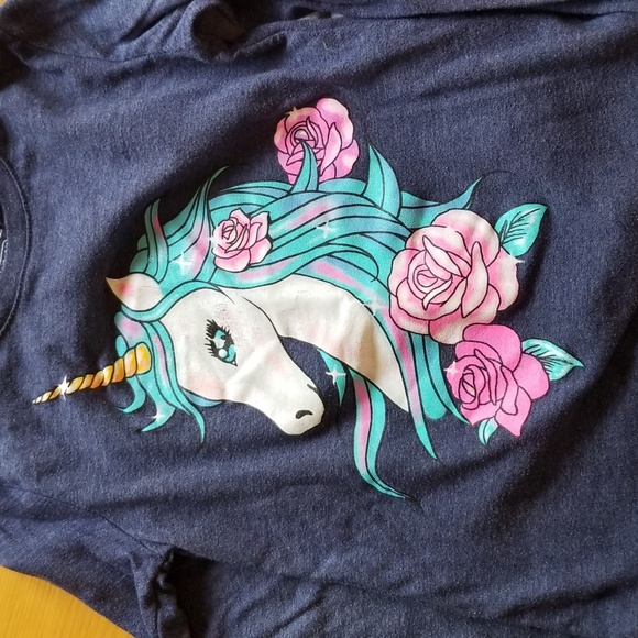 Childrens place long sleeve shirts - Picture 2 of 4